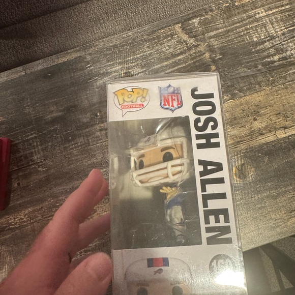 Josh Allen buffalo bills nfl Funko pop with protector - Picture 3 of 7